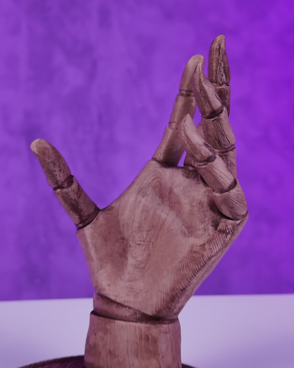 Support de bouteille de vin – Main sculpturale